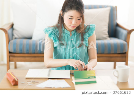 家庭帳簿,女人 家庭帳簿,女人 37661653