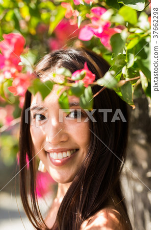 Women traveling in Okinawa 37662298