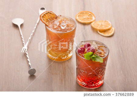 Berry and citrus chewy baverages Berry and citrus chewy baverages 37662889