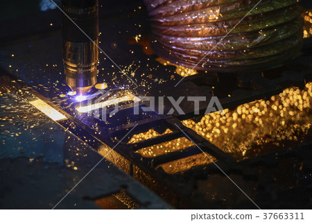 The fiber laser cutting machine The fiber laser cutting machine 37663311