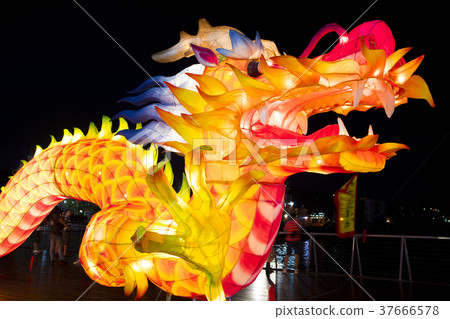 龍，燈籠，龍燈，ドラゴン、ランタン、ドラゴンライト、Dragon, lantern-照片素材（圖片） [37666578] - PIXTA圖庫