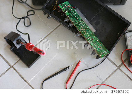 Solder circuit Measure light by the multimeter. Solder circuit Measure light by the multimeter. 37667302
