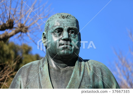 Saigo Takamori statue in Ueno Saigo Takamori statue in Ueno 37667385
