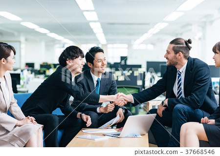 Business scene global 37668546