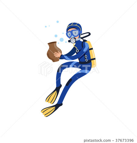 Diver found ancient vessel on the ocean floor 37673396