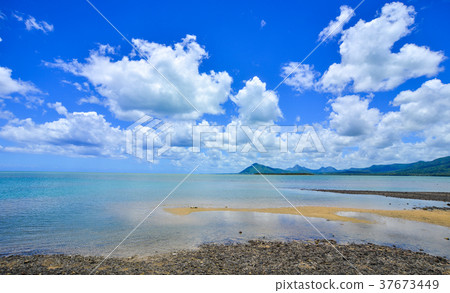 Seascape in Le Morne, Mauritius Seascape in Le Morne, Mauritius 37673449