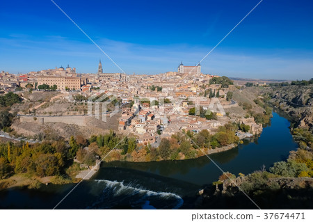 Spain Toledo cityscape 37674471