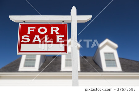 Left Facing For Sale Real Estate Sign Left Facing For Sale Real Estate Sign 37675595