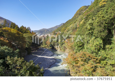 從Moegi橋樑的風景 從Moegi橋樑的風景 37675951