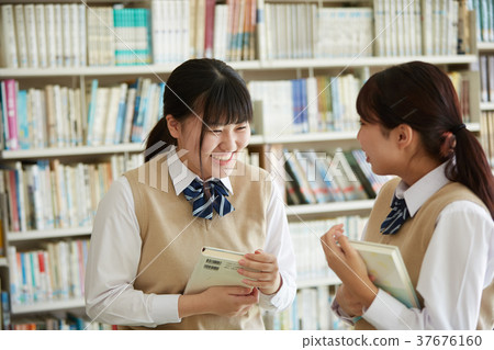 Library student Library student 37676160