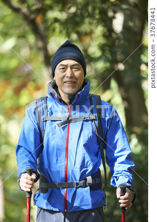 Mountain walking Mountain walking 37678441