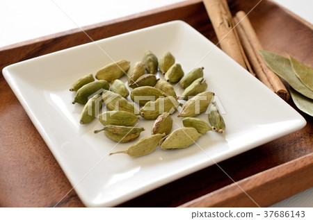 cardamom 37686143