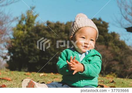 baby, infant, play 37703666