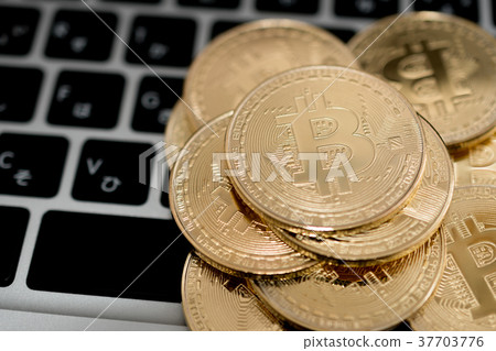 虛擬貨幣·比特幣和個人計算機圖像 虛擬貨幣·比特幣和個人計算機圖像 37703776