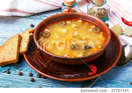 Ukrainian national soup Ukrainian national soup 37707345