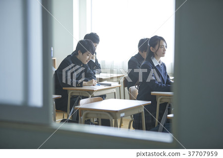 學生們學習 學生們學習 37707959