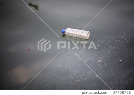 Pollution, waste, PET bottles, pollution, waste, cockroaches, pollution, waste, bottles, 37708798