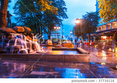 Evening street in Bergen, Norway Evening street in Bergen, Norway 37710118