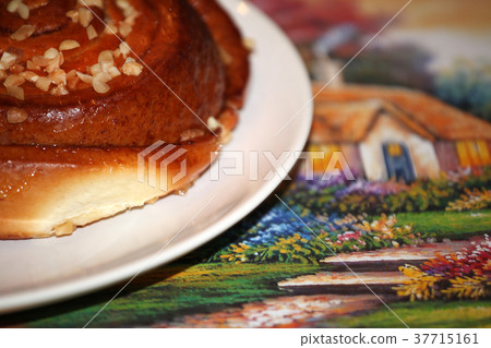 Caramel Cinnamon nut bun sweet dessert  37715161