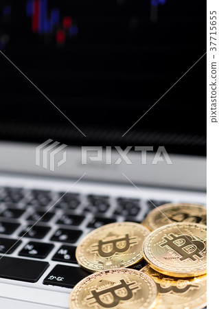 交易虛擬貨幣和比特幣的圖像 交易虛擬貨幣和比特幣的圖像 37715655