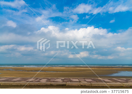 海景 seaside view 海辺 天空 Sky View 雲 cloud 白雲 台湾 一望無際 海景 seaside view 海辺 天空 Sky View 雲 cloud 白雲 台湾 一望無際 37715675