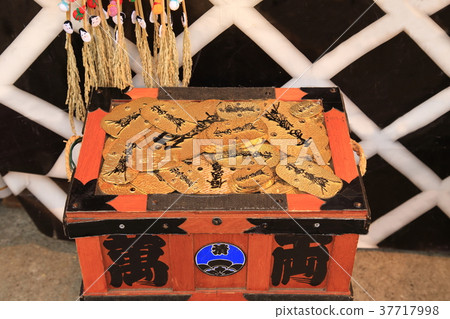 Asakusa Aoi(Otori)神社的玫瑰市場Obsessive和Senryobox Asakusa Aoi(Otori)神社的玫瑰市場Obsessive和Senryobox 37717998