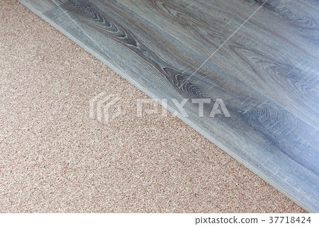 Laminate on natural cork 37718424