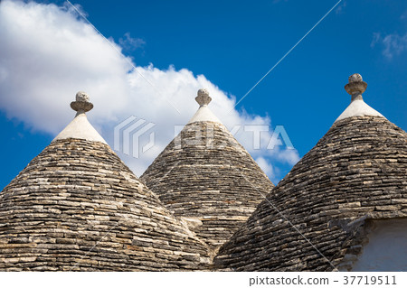 Trulli di Alberobello, UNESCO heritage site Trulli di Alberobello, UNESCO heritage site 37719511