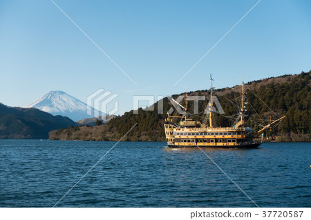 Mt. Fuji Lake Ashinoko Pleasure Boat Hakone Shrine Peace Torii Mt. Fuji Lake Ashinoko Pleasure Boat Hakone Shrine Peace Torii 37720587