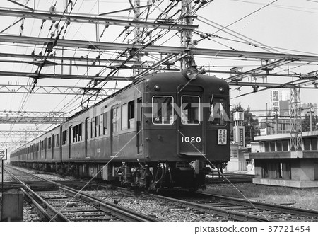 The old Hankyu Nishinomiya Kitaguchi Station plane cross The old Hankyu Nishinomiya Kitaguchi Station plane cross 37721454