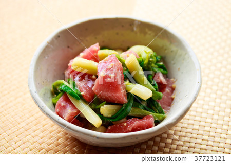 炒三文魚炒醋和醬油 37723121