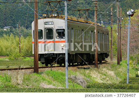 A journey through the Oigawa Railway A journey through the Oigawa Railway 37726407