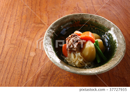 肉和土豆 肉和土豆 37727935