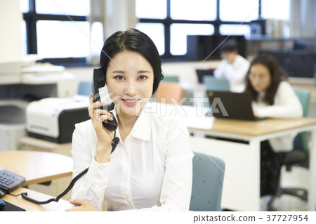 Business woman 37727954