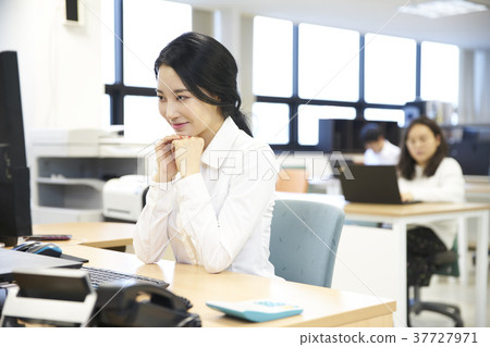 女商人 女商人 37727971