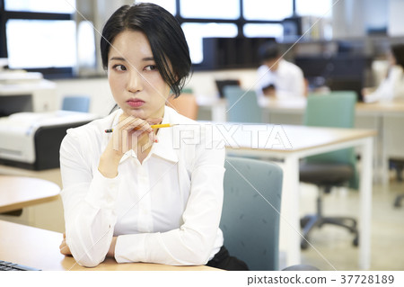 Business woman Business woman 37728189