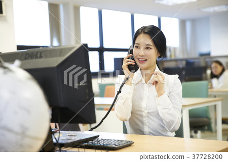 Business woman Business woman 37728200