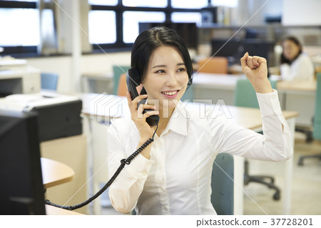 Business woman 37728201