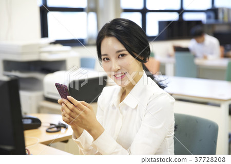 Business woman Business woman 37728208