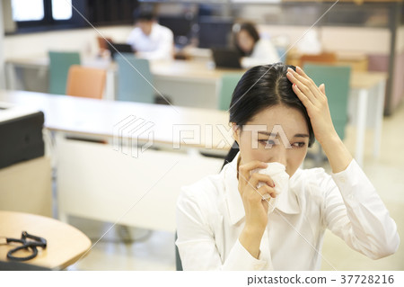 Business woman 37728216