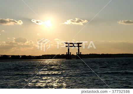 晚上在Hamana Lake Bentenjima 晚上在Hamana Lake Bentenjima 37732586