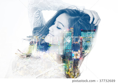婦女與城市二次曝光 婦女與城市二次曝光 37732689