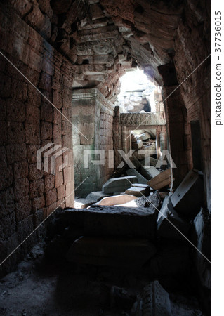 022-Angkor Wat _ Cambodia _ YOURE YES 37736015