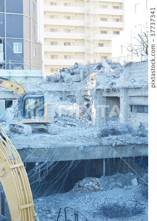 拆除施工現場挖掘機 37737341