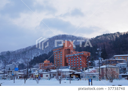 Hot spring area and mountain range 37738748