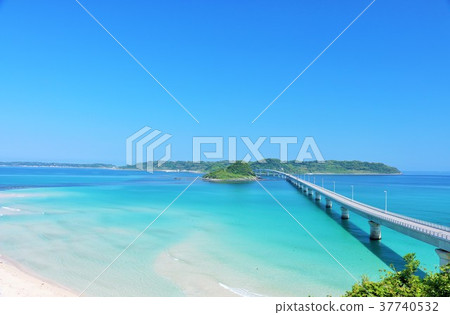 山口縣藍天和藍色海和Tsunoshima Ohashi 37740532