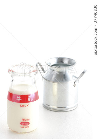 牛奶 37740830