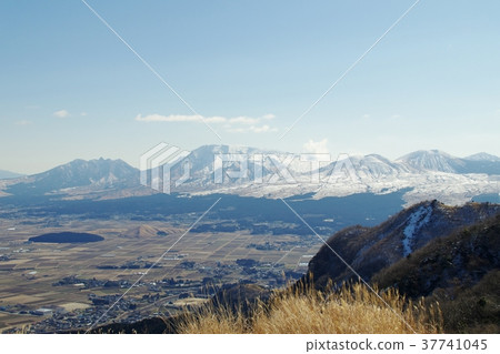 Scenery from the Aso region of Kumamoto Prefecture View from the Kabuto Rock Observatory 37741045