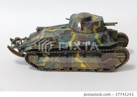 Plastic model of the middle class 89 37741241