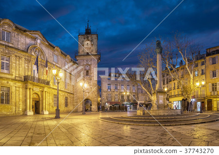 Town Hall square at dusk, Aix-en-Provence, France 37743270